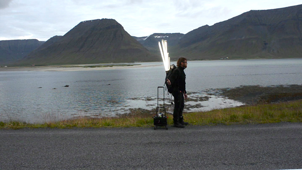 Gabriel Beck Gabriel Beck Letters lettres 2011 situation performance and video Néons light on battery art residency Ice-specific Curator Salomon Anaya Flateyri Islande Iceland